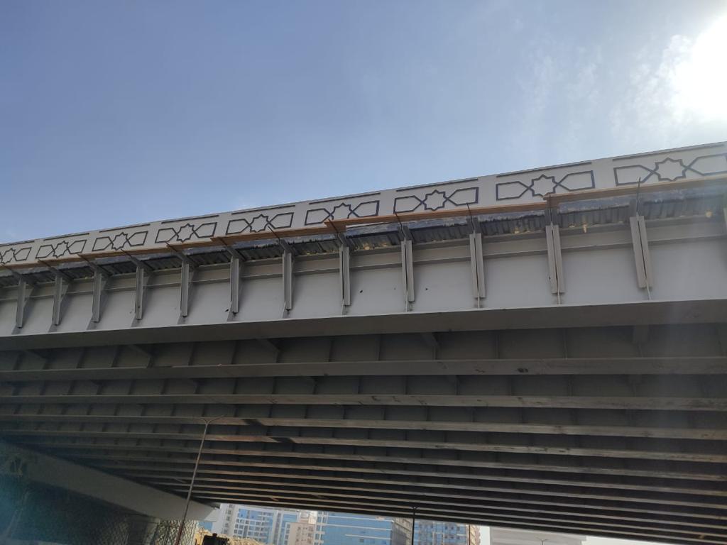 Construction of a bridge at the intersection of Hassaballah Al Kafrawi axis with Al Nasr Road